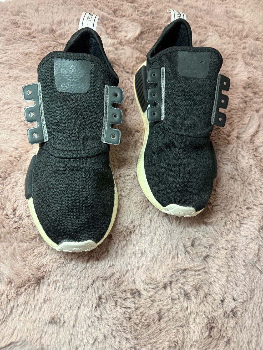 adidas NMD_R1 Black Sneakers Women’s 7 BD8026